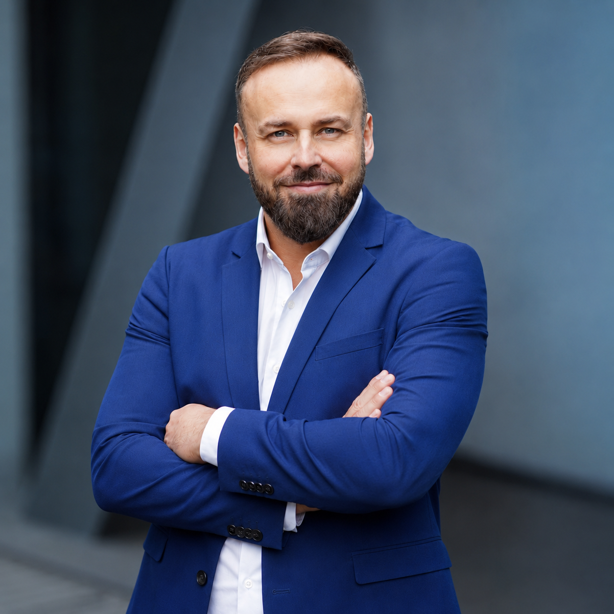 Porträt von Dennis Schmidt Gantikow